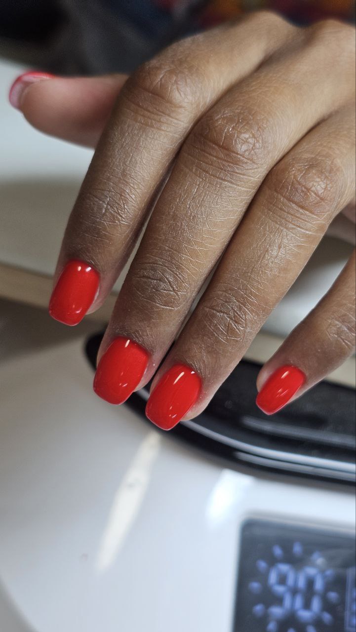 Gel Polish 16 Red