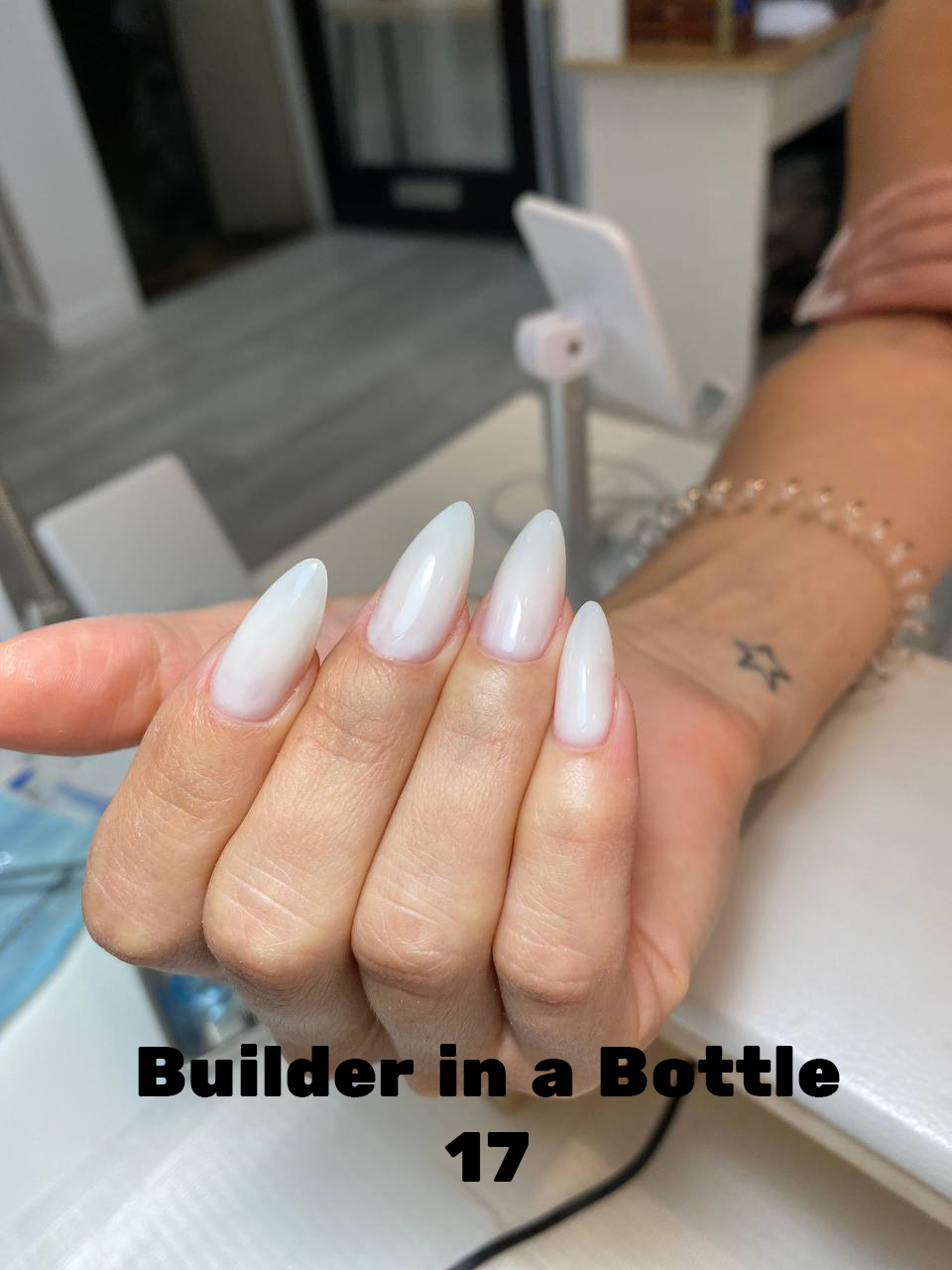 New collection Builder In A Bottle Medium Consistency ( Pinky-Nude )